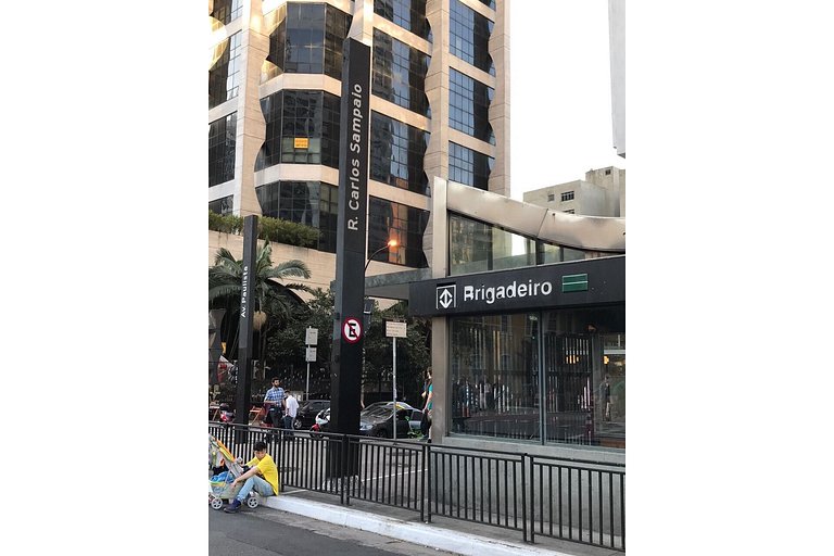 A melhor localização de SP 300m da Avenida Paulista